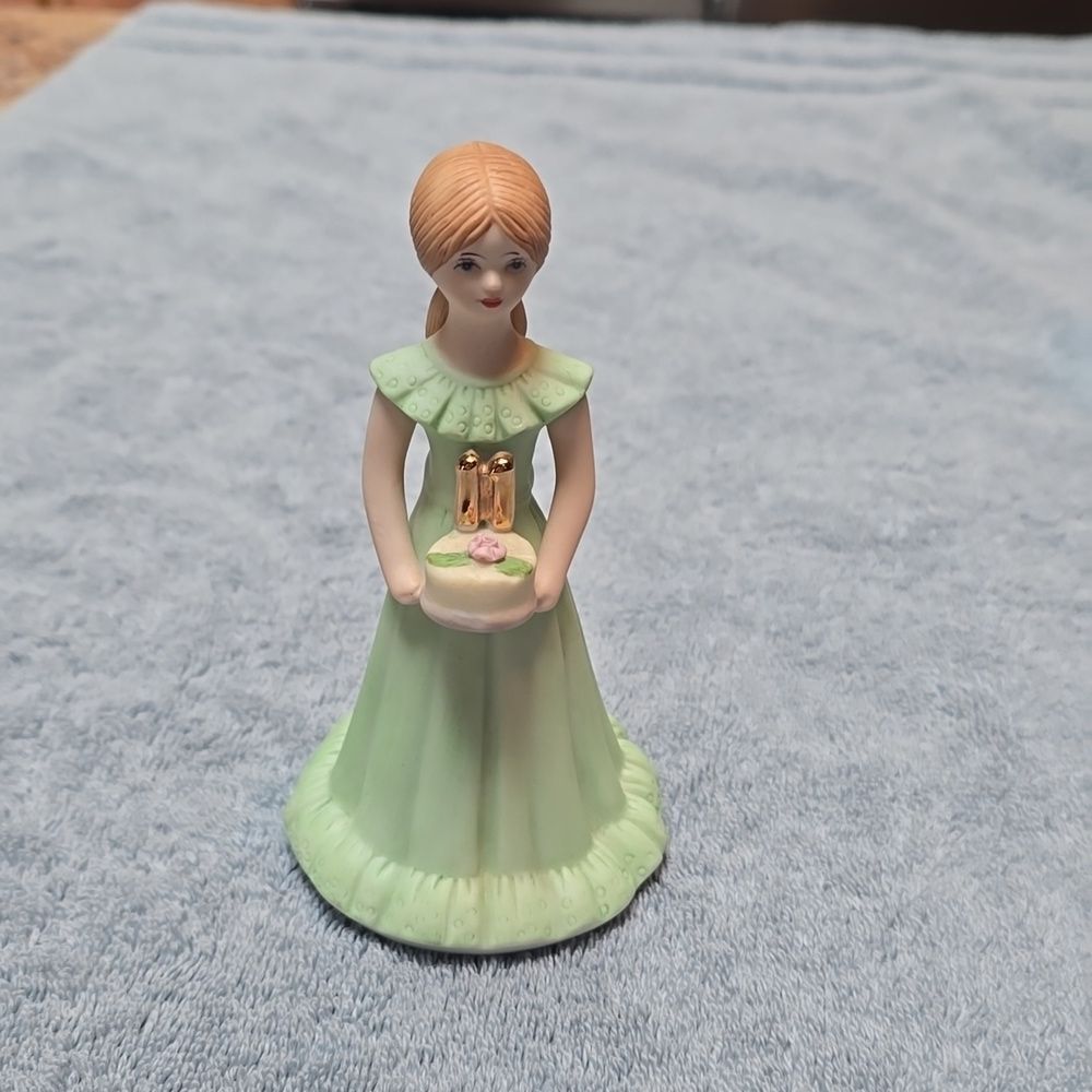 1982 Enesco Growing Up Birthday Girls Figurine -  Age 11